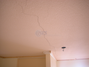 Scheur bestaande plafond